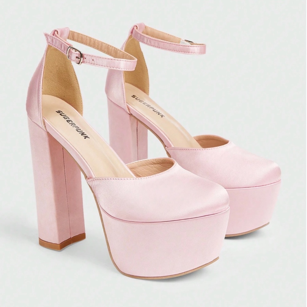 Pink Platform Pumps - very Ariana Grande